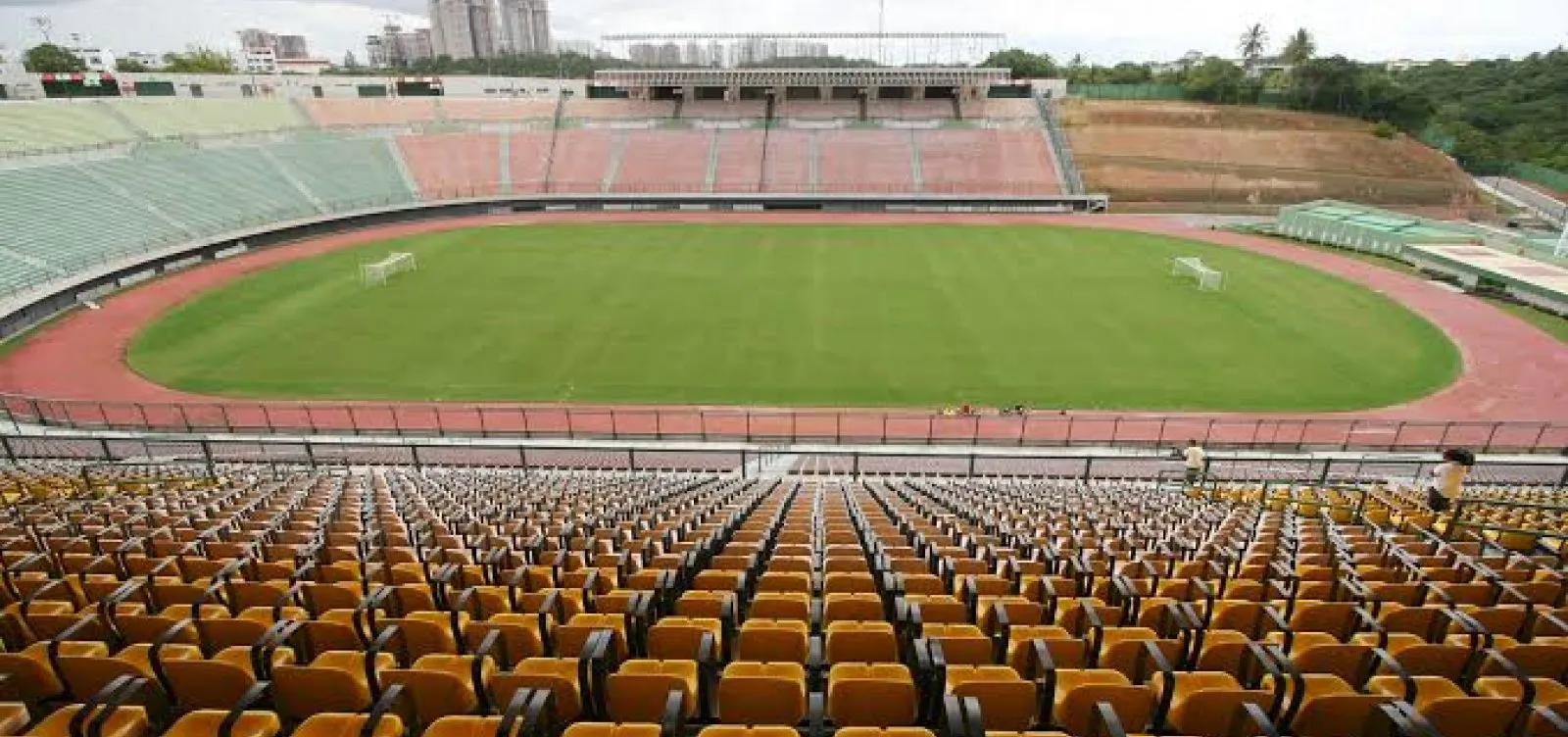De olho na concessão, governo vai gastar quase R$ 1 milhão para reforma do Estádio de Pituaçu
