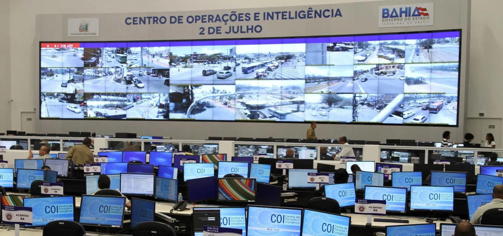 Jornalistas da ‘Veja’ foram conduzidos após denúncia de moradores, diz SSP