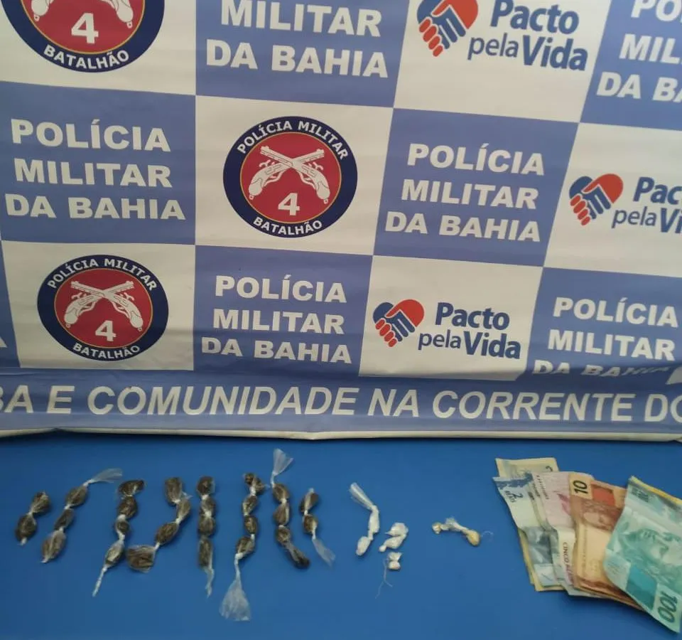 Em Alagoinhas, policiais da CETO do 4° BPM realizam prisão por tráfico de drogas.
