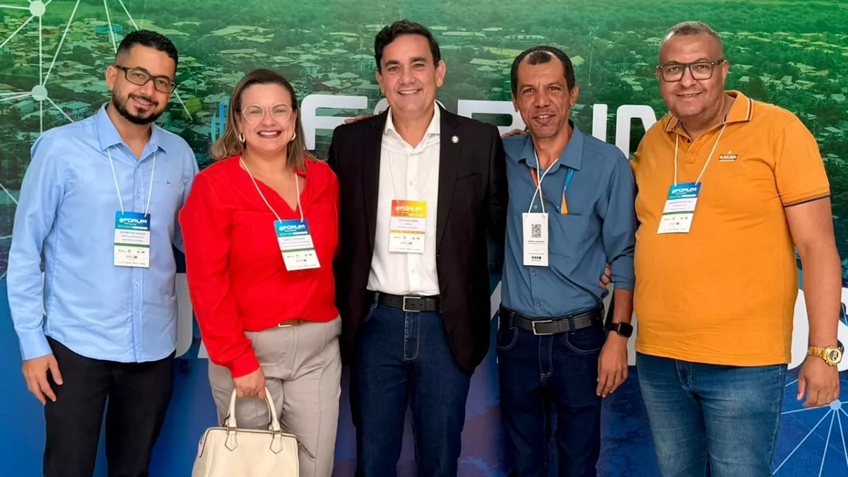 Gustavo Carmo recebe título de “Prefeito Inovador 2026” durante Fórum de Cidades Digitais e Inteligentes